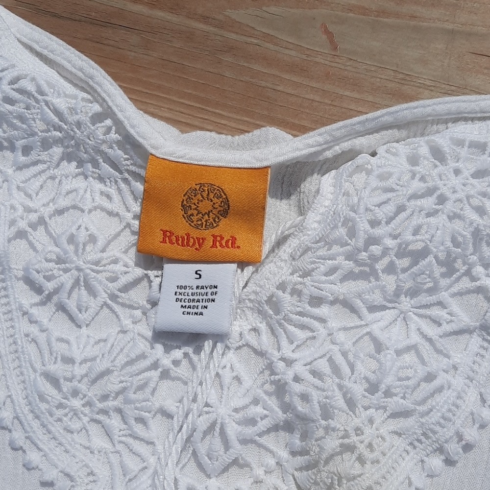 Blouse - Picture 2 of 5